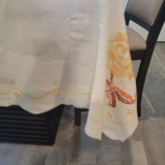 Vintage Linen White and Multicolor Tablecloth 84" x 69" - Picture 4 of 7